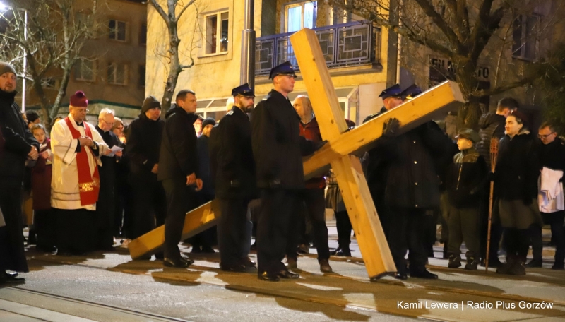 1/10 Droga Krzyżowa przeszła ulicami Gorzowa