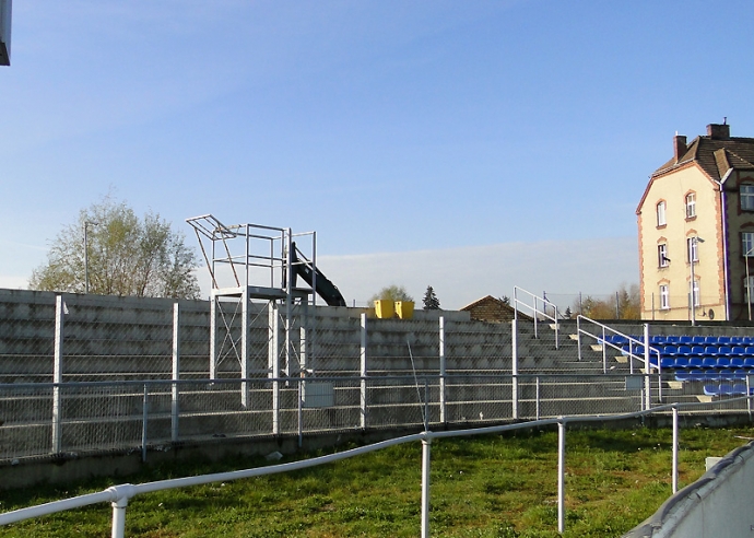 4/22 Przebudowa stadionu im. Edwarda Jancarza 27.10.2010 