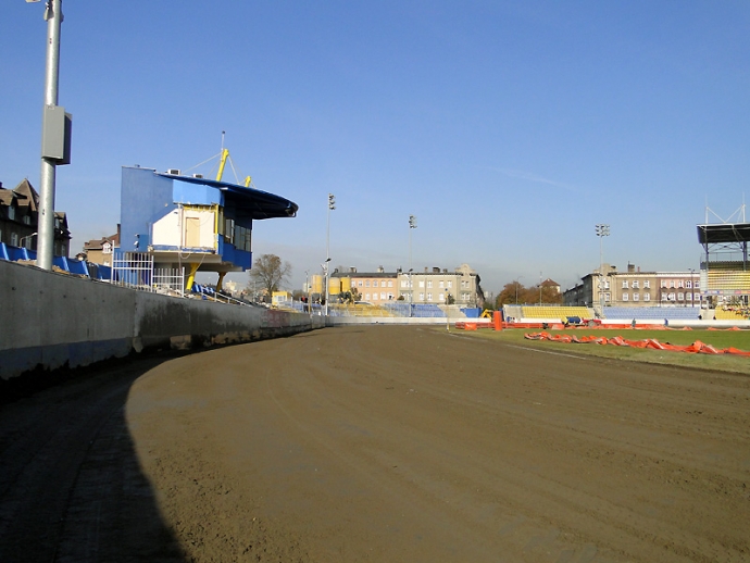5/22 Przebudowa stadionu im. Edwarda Jancarza 27.10.2010 
