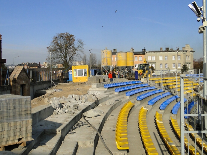 10/22 Przebudowa stadionu im. Edwarda Jancarza 27.10.2010 