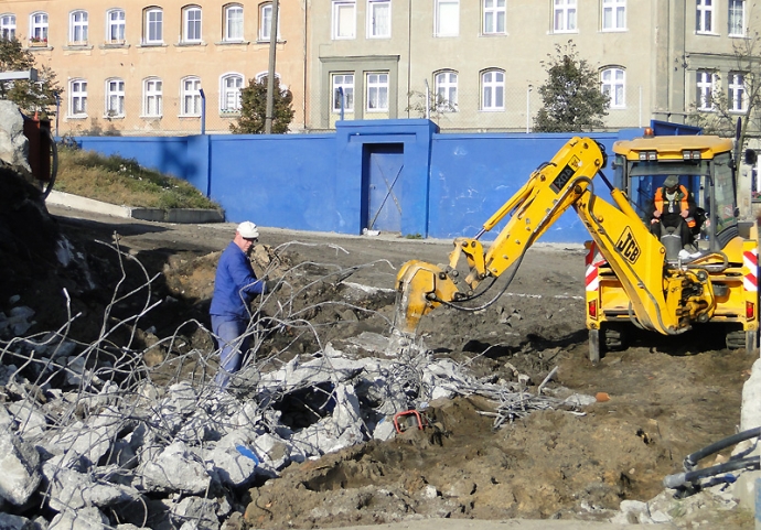 18/22 Przebudowa stadionu im. Edwarda Jancarza 27.10.2010 