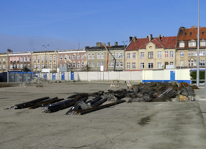 19/22 Przebudowa stadionu im. Edwarda Jancarza 27.10.2010 