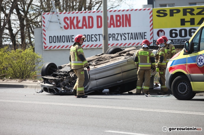 2/9 Dachowanie BMW na Trasie Nadwarciańskiej