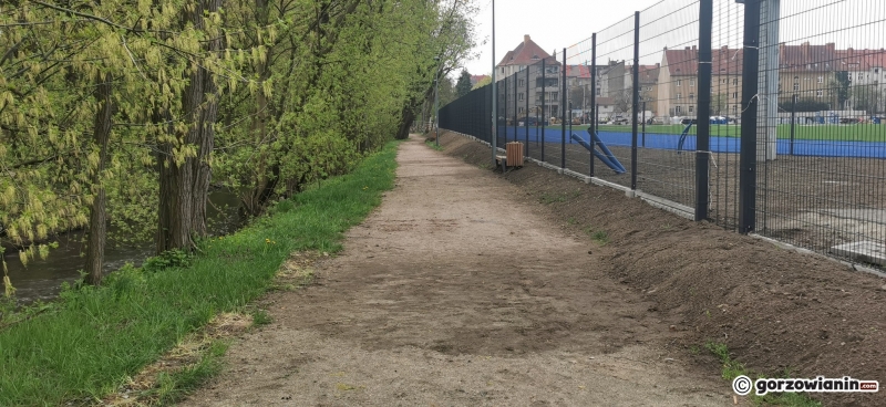 4/5 Zamknięta ścieżka nad Kłodawką