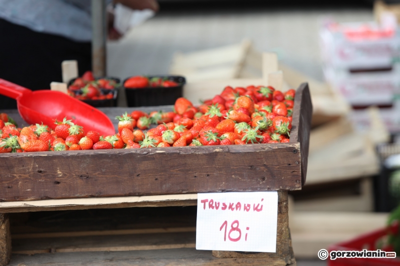 9/10 Ceny truskawek w Gorzowie szokują