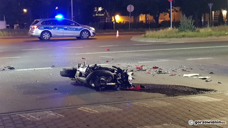 7/8 Zderzenie motocykla z fordem na Podmiejskiej