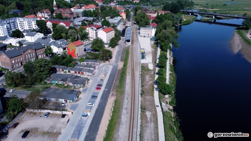 4/6 Jest już asfalt na całym odcinku Spichrzowej