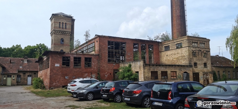 6/7 Ruiny kotłowni na terenie kompleksu szpitalnego przy ul. Walczaka