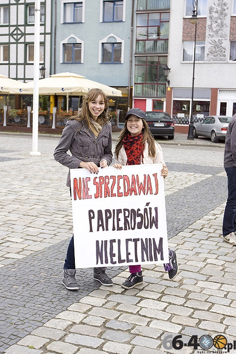 12/12 STOP 18 - przeciwko sprzedaży papierosów nieletnim