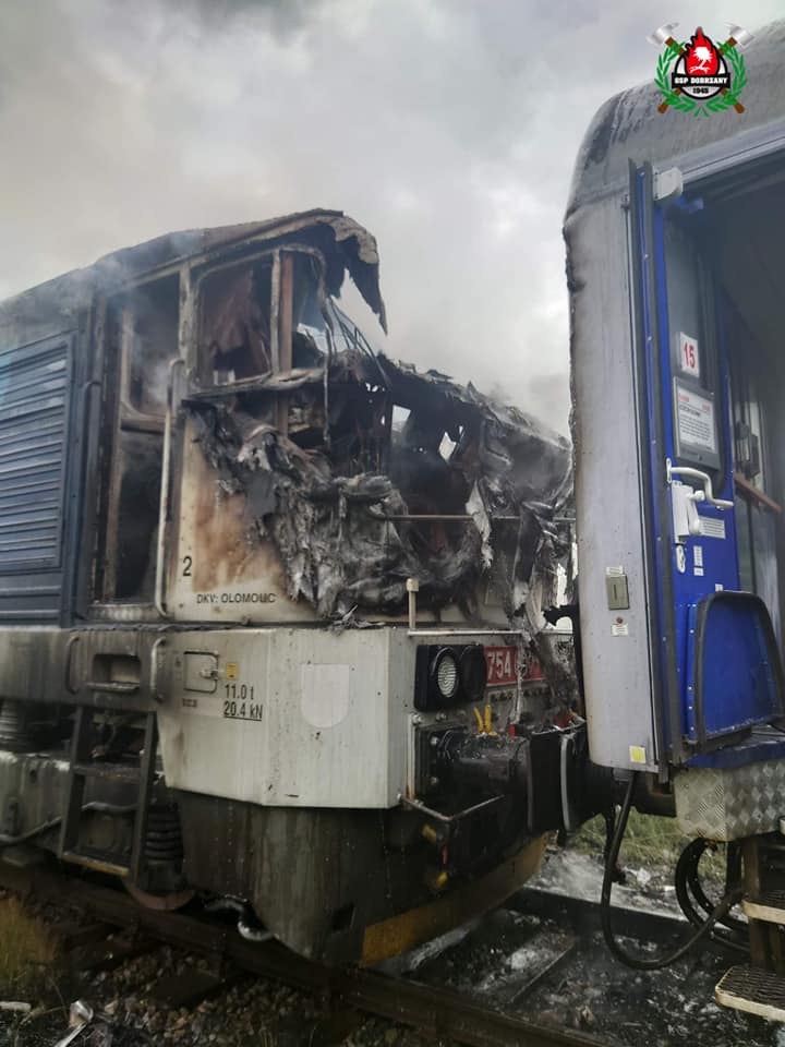 4/6 Kolejne kłopoty pasażerów PKP Intercity. Pożary lokomotyw i odwołane pociągi	