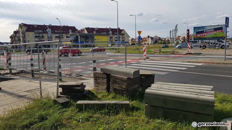 5/5 Przebudowa przejazdu rowerowego na Kombatantów