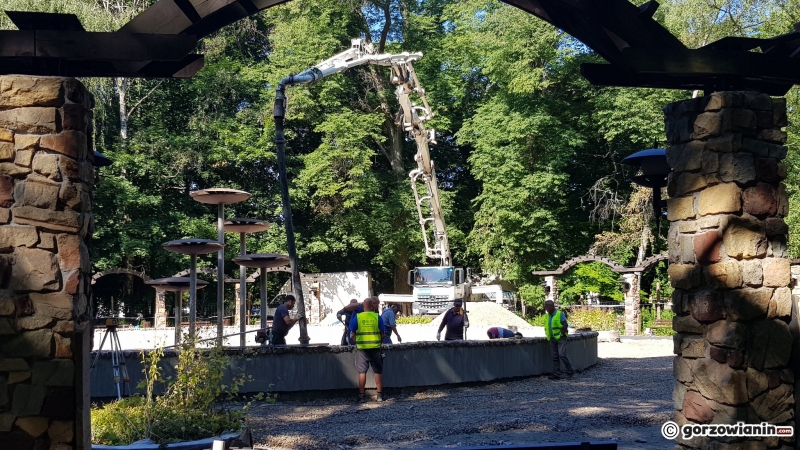 5/8 Remont fontanny w parku Kopernika 