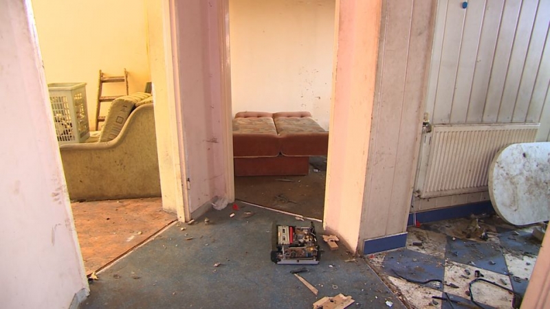 6/7 Zdewastowane mieszkania komunalne przez lokatorów