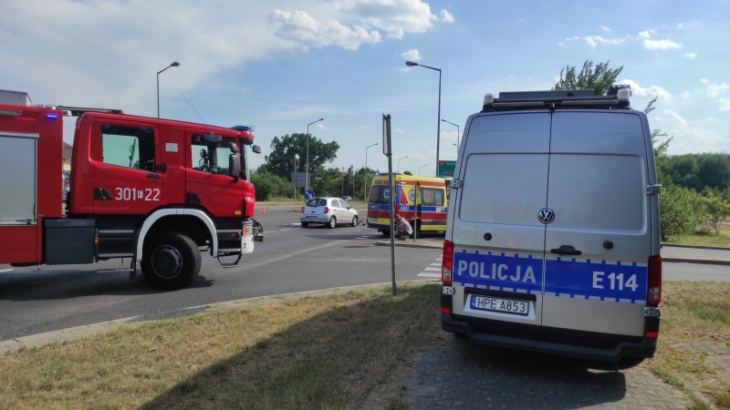 3/5 Zderzenie renault i nissana na Kasprzaka