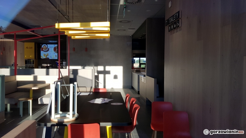 5/9 McDonald's przy Kasprzaka czeka na otwarcie