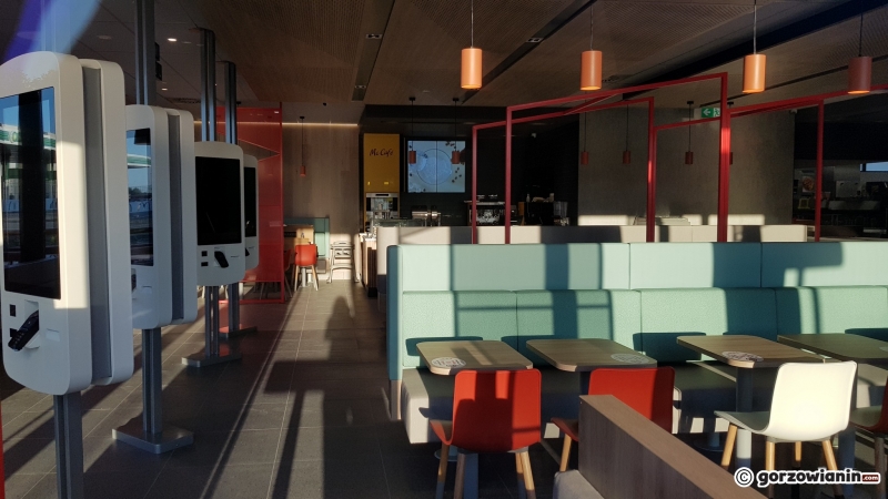 6/9 McDonald's przy Kasprzaka czeka na otwarcie