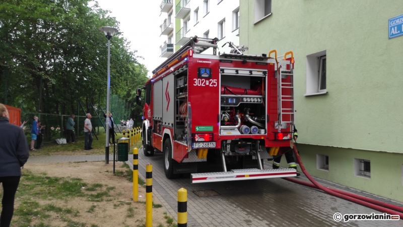 2/4 Pożar w bloku przy Al. Konstytucji 3 Maja