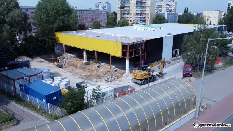 6/6 Przebudowa pawilonu przy Piłsudskiego na sklep Aldi