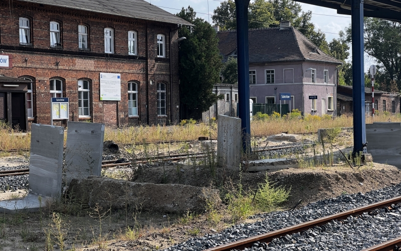 3/7 Kiedy dojedziemy koleją do Zielonej Góry przez Zbąszynek?