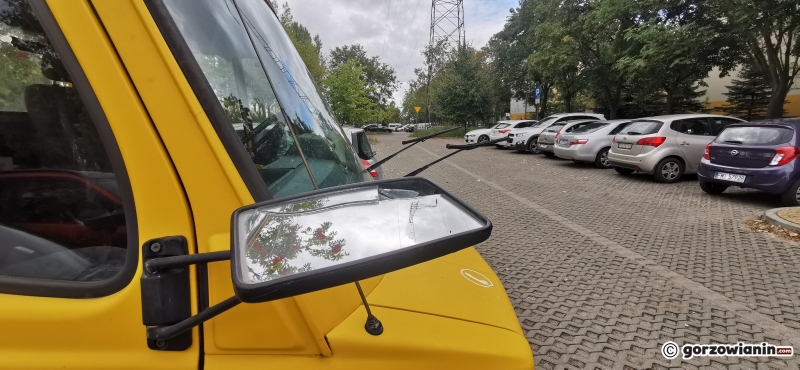 7/7 Zniszczone auta na os. Staszica