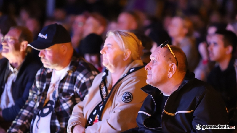 12/15 Gorzowianie kibicują Stali Gorzów w strefie kibica