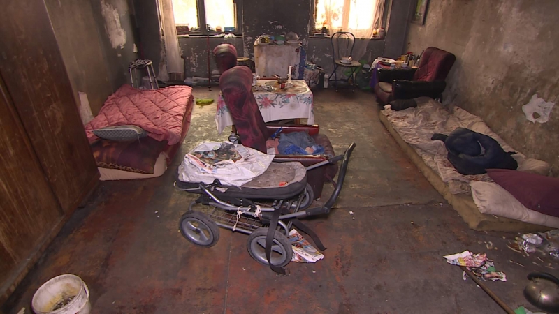 6/10 Nie płacił czynszu od 15 lat. Właśnie został eksmitowany