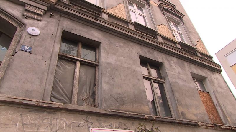 8/10 Nie płacił czynszu od 15 lat. Właśnie został eksmitowany