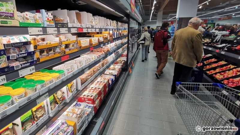 4/7 Szturm na Aldi w Gorzowie. Kolejki do połowy sklepu