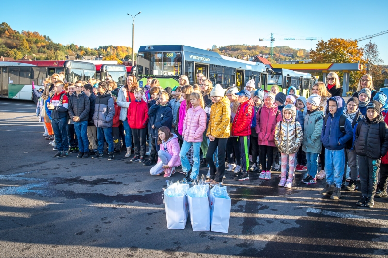 3/10 Pierwsi pasażerowie w elektrycznych autobusach w Gorzowie