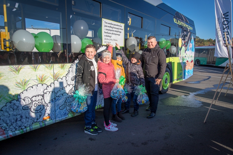 6/10 Pierwsi pasażerowie w elektrycznych autobusach w Gorzowie