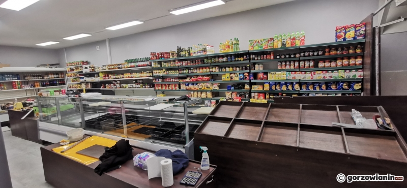 5/10 Sprzedawcy wracają do wyremontowanej hali Orbi