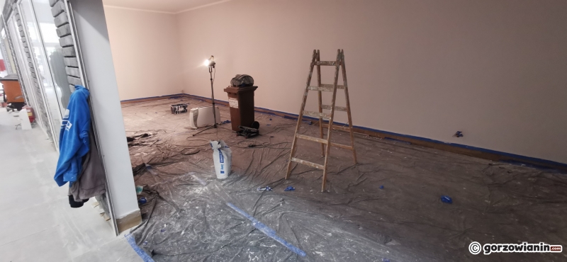 6/10 Sprzedawcy wracają do wyremontowanej hali Orbi