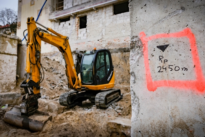 15/15 Pod budynkiem Przemysłówki odkryto trzy średniowieczne studnie