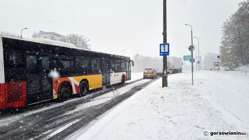 8/12 Trudne warunki na drogach w Gorzowie. Są pierwsze zdarzenia