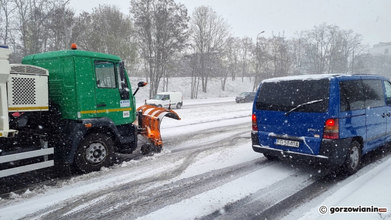 10/12 Trudne warunki na drogach w Gorzowie. Są pierwsze zdarzenia
