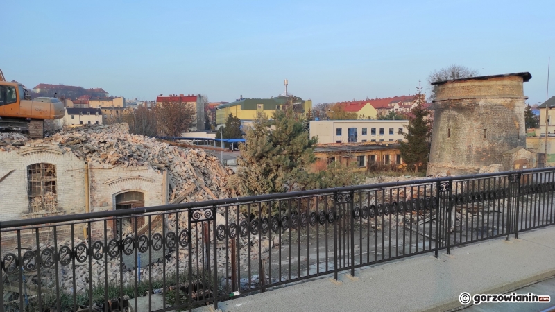 4/8 Ruszyła rozbiórka budynków przy ul. Jancarza