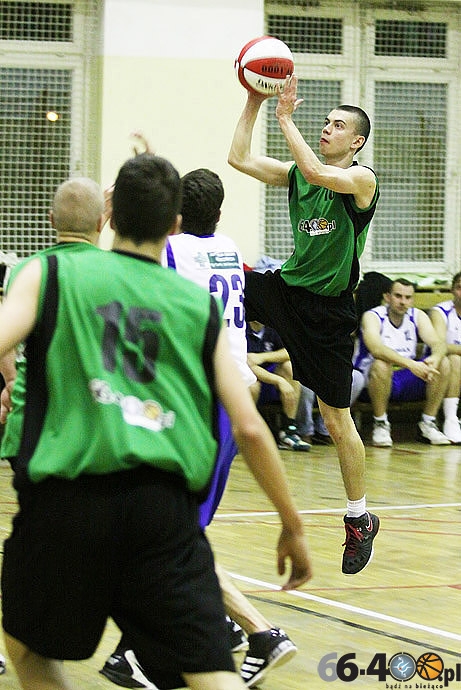 33/41 66-400.pl-BASKET - DROMAX Strzelce Kraj. 33:75