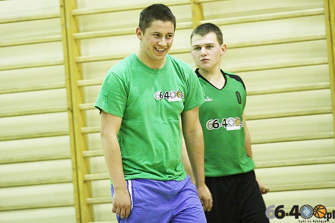 39/41 66-400.pl-BASKET - DROMAX Strzelce Kraj. 33:75