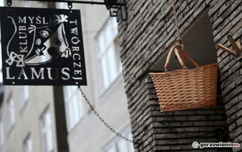 23/25 W Gorzowie ruszyło Okno św. Mikołaja