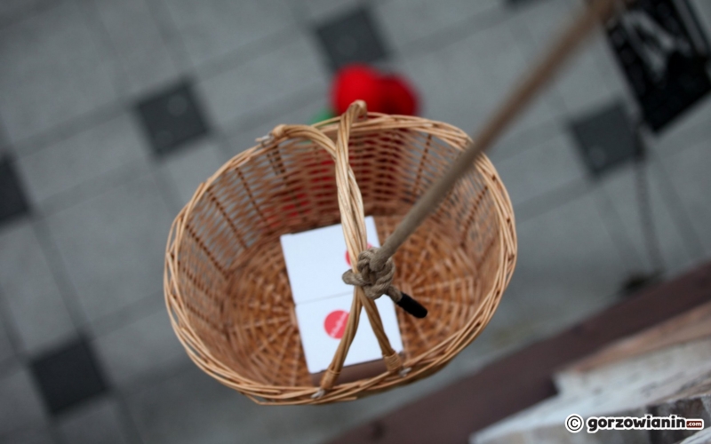 25/25 W Gorzowie ruszyło Okno św. Mikołaja