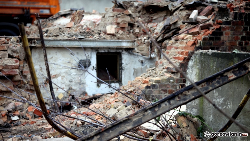 13/22 Wielka demolka przy Jancarza w Gorzowie na finiszu