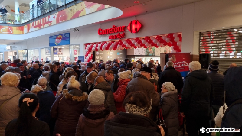 4/16 Otwarcie supermarketu Carrefour w Nova Park w Gorzowie 