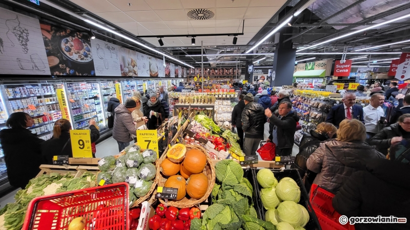 14/16 Otwarcie supermarketu Carrefour w Nova Park w Gorzowie 