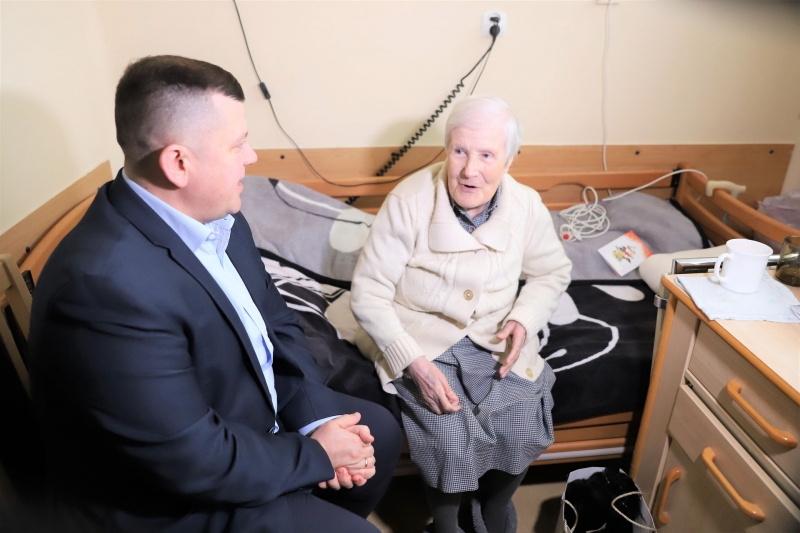 9/12 Świąteczne paczki dla podopiecznych gorzowskich DPSów