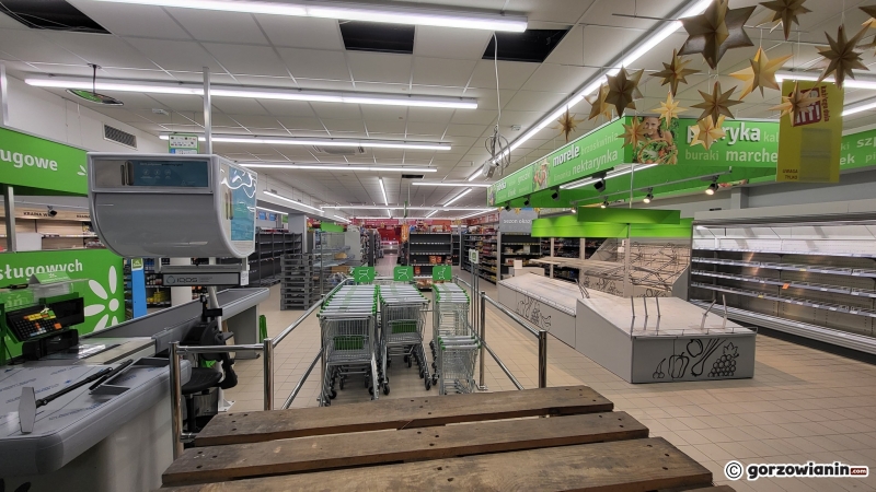 5/6 Supermarket Stokrotka w hali Orbi