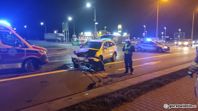 2/4 Gorzów: Honda zderzyła się z fordem na Kasprzaka