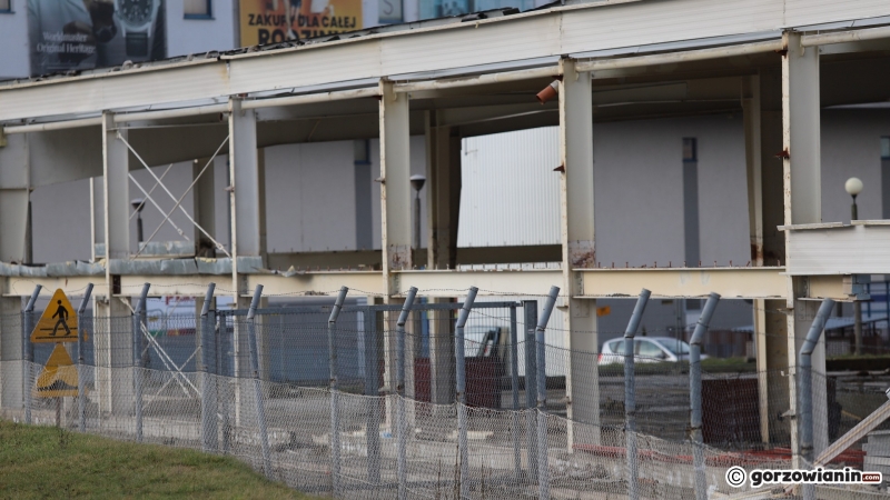 12/20 Przy Górczyńskiej w Gorzowie trwa totalna demolka