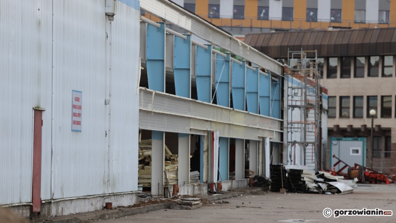 14/20 Przy Górczyńskiej w Gorzowie trwa totalna demolka