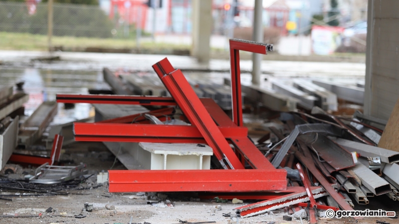 18/20 Przy Górczyńskiej w Gorzowie trwa totalna demolka
