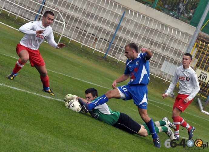 13/75 Stilon Gorzów - Korona Kożuchów 3:2 (1:1)